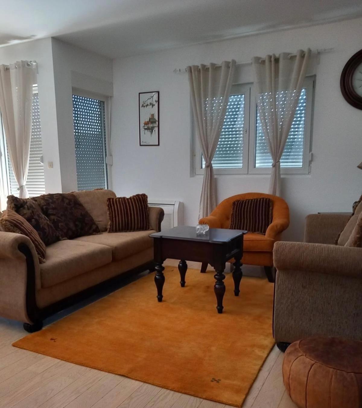 פודגוריצה City Apartment מראה חיצוני תמונה